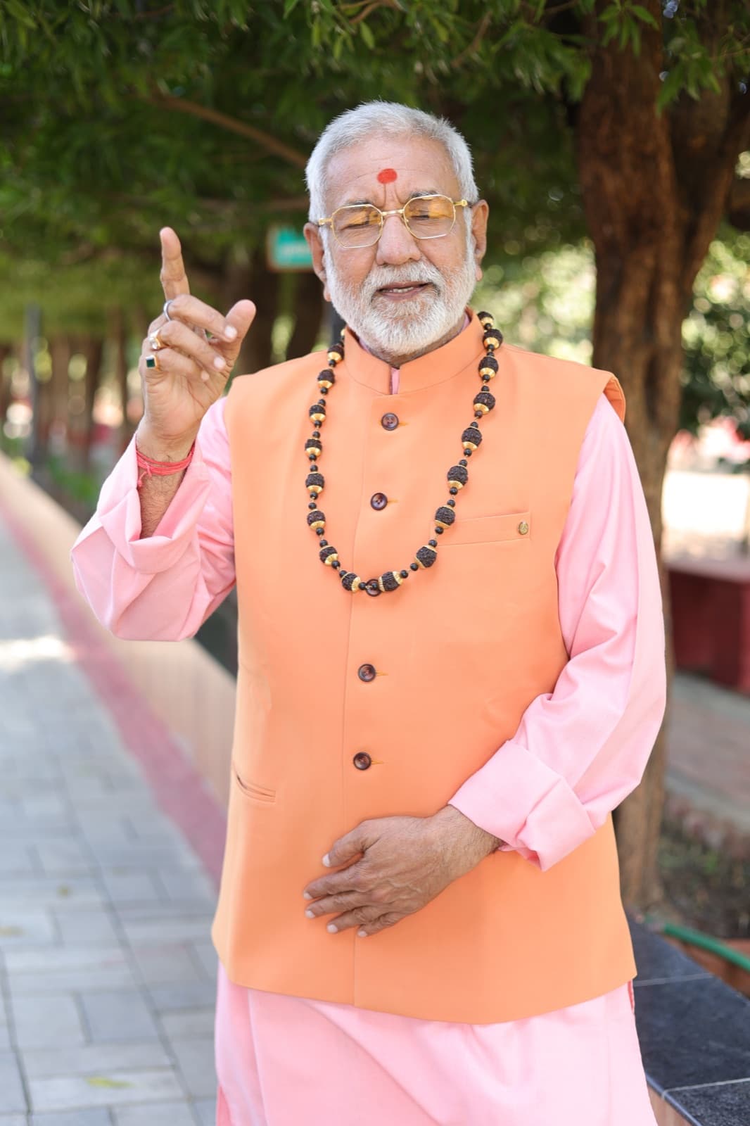 लाइव ऑनलाइन कक्षाएँ